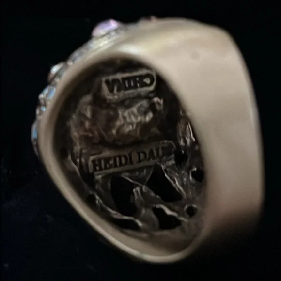 Heidi Daus Teardrop Amethyst Crystal Studded Statement Ring-10.5 - Picture 6 of 11